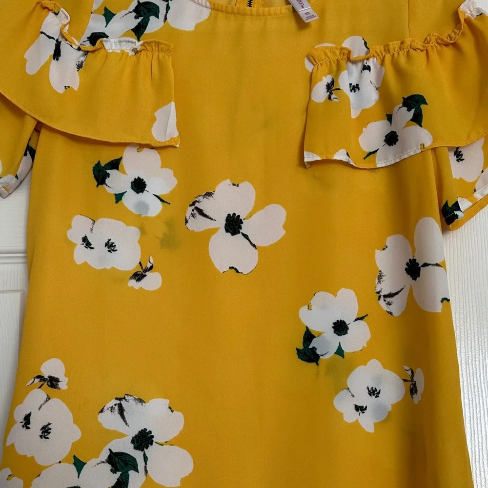 Floral Ruffle Sleeve Yellow Top Spring Collection - Picture 4 of 6